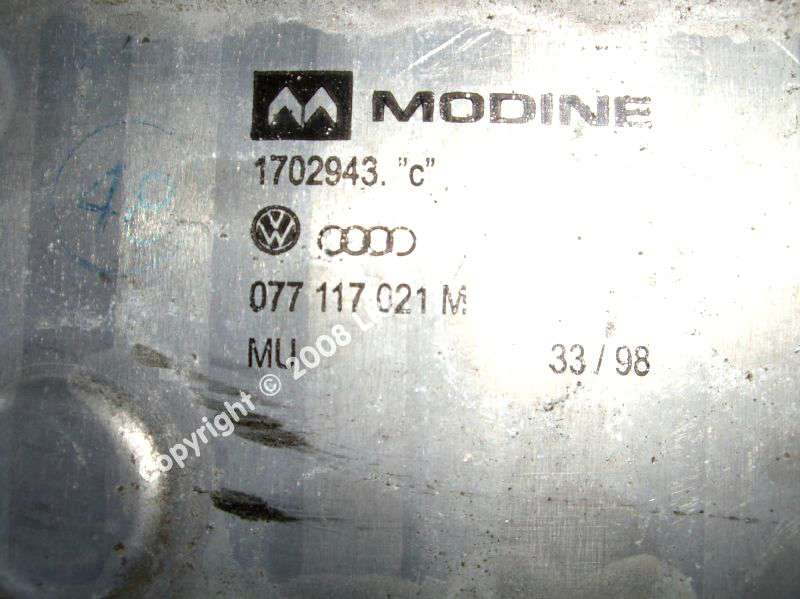 Audi A8 D2 4D Motorölkühler 077117021M MODINE 3.3TDI 165kw BJ1999